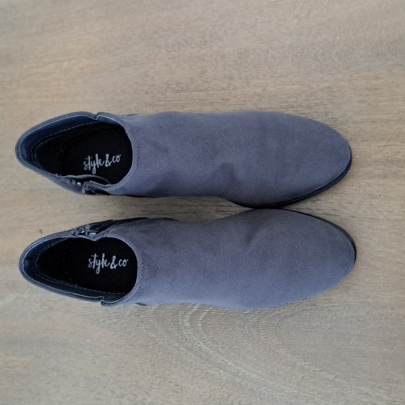 Style & Co. Wileyy Ankle Booties - Color: Dark Grey Suede- Size: 6.5M - Picture 3 of 9